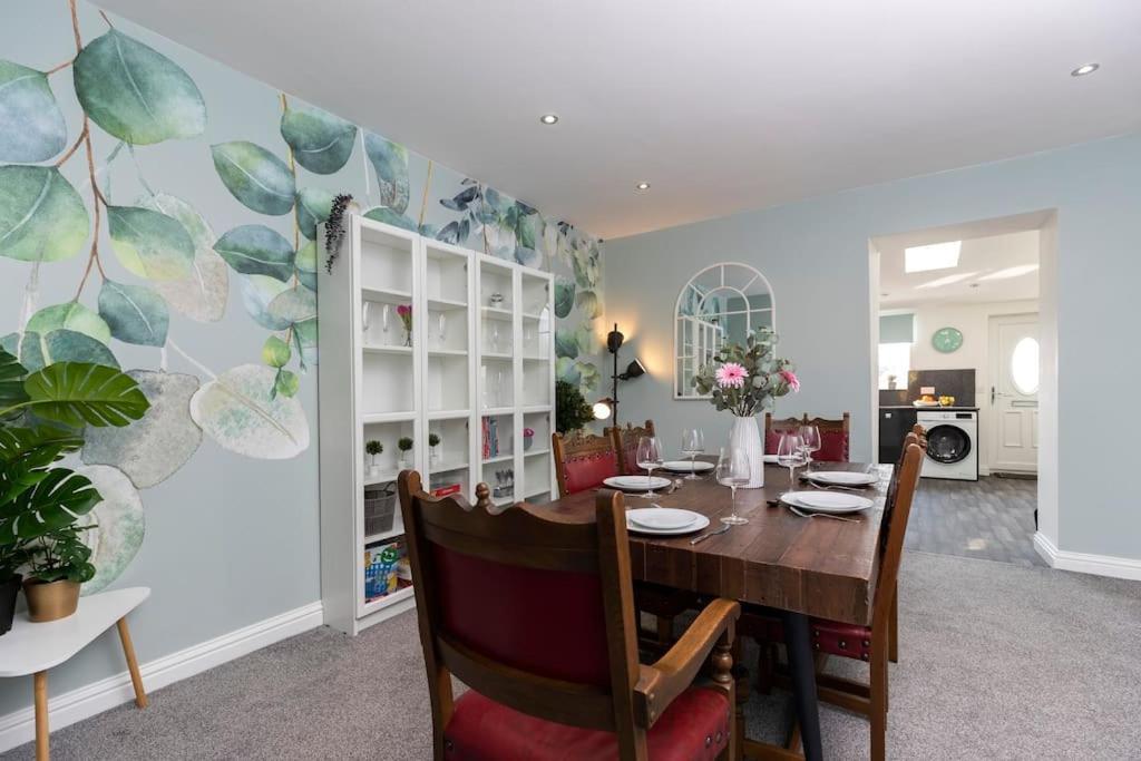 Auckland View - A Comfy & Spacious 4Bed With Views Coundon Екстериор снимка
