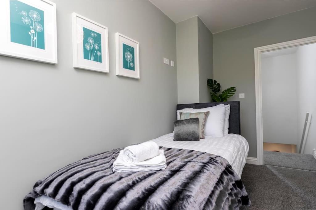 Auckland View - A Comfy & Spacious 4Bed With Views Coundon Екстериор снимка